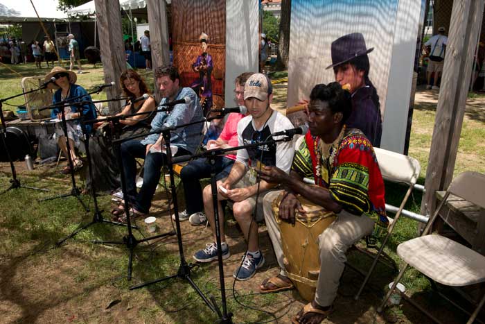 Betty Belanus co-presents a cross-cultural music sharing between musicians from Wales and Colombia at the <i>One World, Many Voices</i> Song and Story Circle. Photo by Walter Larrimore, Ralph Rinzler Folklife Archives